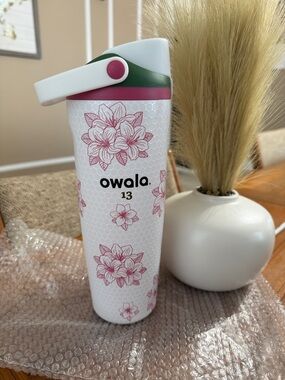 Owala 13 Azalea Golf Water Bottle -BNWOT